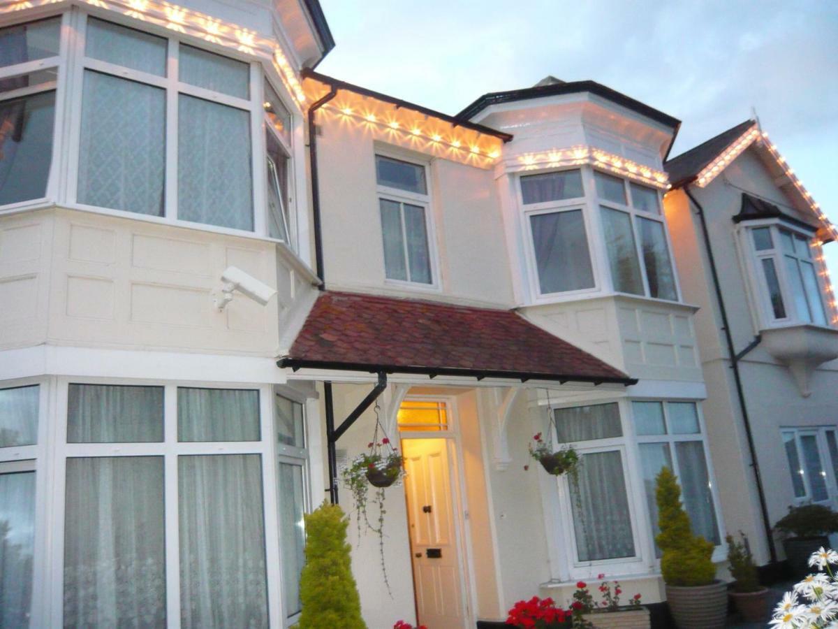 The Croft - Cockwood Harbour Near 4*