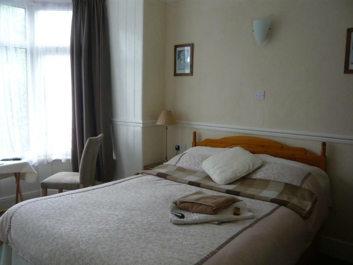 Гостевой дом The Croft - Cockwood Harbour Near 4*